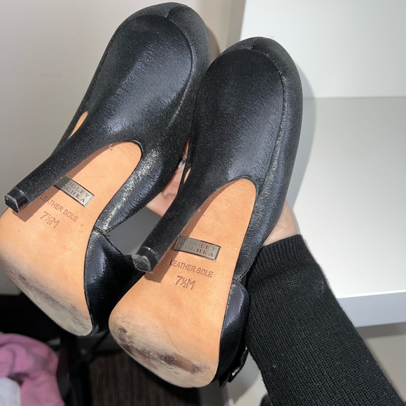 Badgley Mischka black heels - Picture 8 of 9